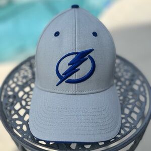 ✨SOLD ON DEPOP✨Tampa Bay Lightning SnapBack hat